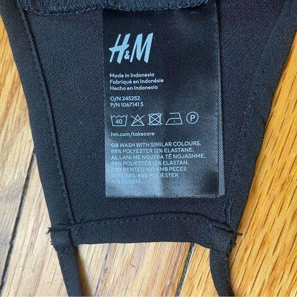 H&M Handkerchief Black Diamond Top Back/Neck Tie Size M - Picture 6 of 6